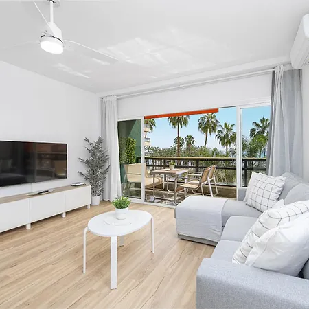 Amazing Carihuela View & Parking Apartment Torremolinos Exterior photo